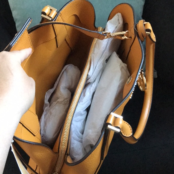 Authentic MK KIMBERLY W/matching wallet color Marigold